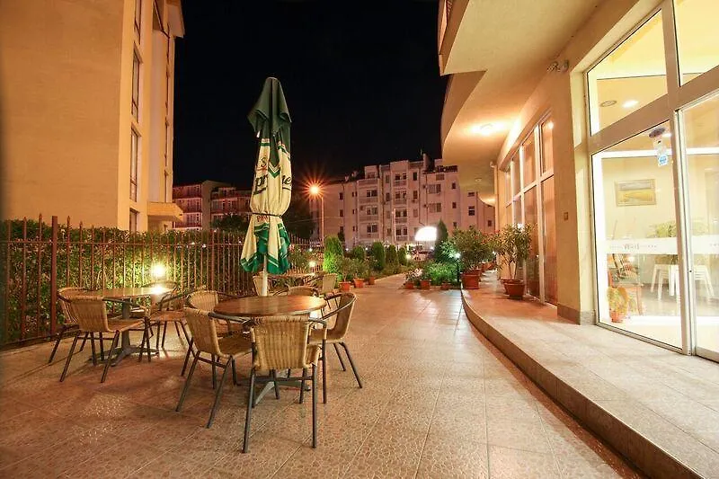 Hotel Veris Napospart 3*,