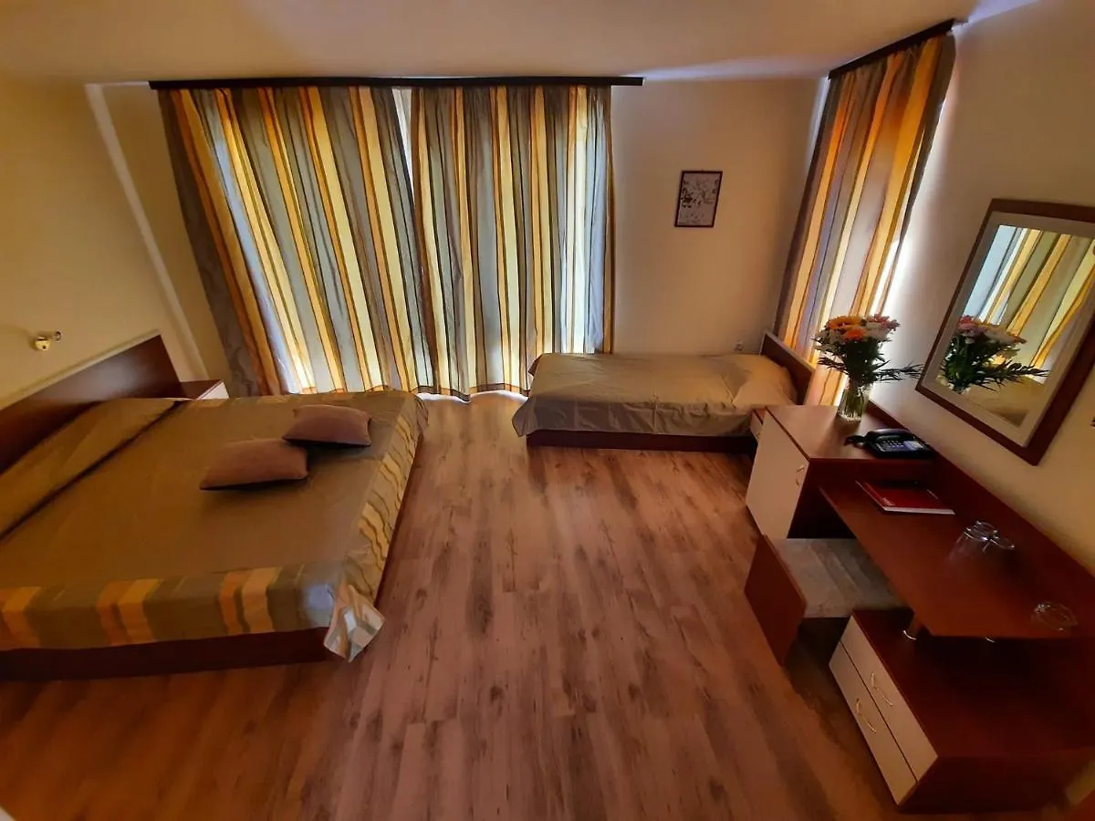 Hotel Veris Słoneczny Brzeg